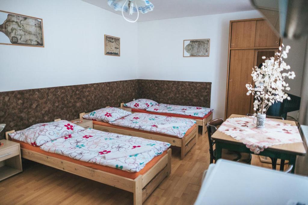 Klub U Namornika Dvůr Králové nad Labem Exterior foto