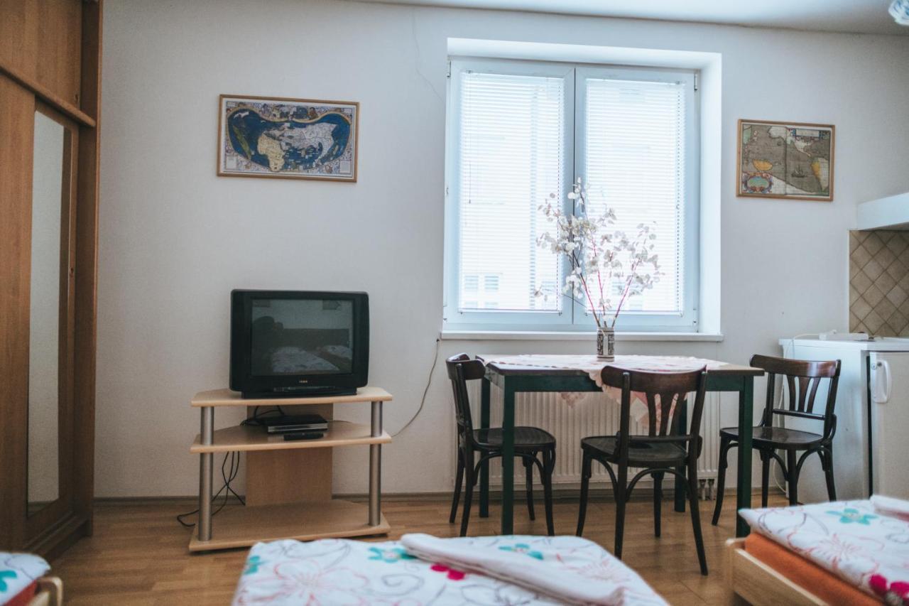 Klub U Namornika Dvůr Králové nad Labem Exterior foto